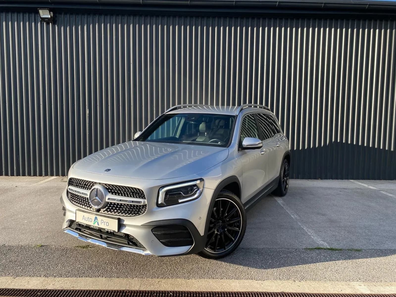 Mercedes-Benz GLB **ALU 20*AMG**VIRTUAL*MBUX*KAMERA**JAMSTVO/LEASING