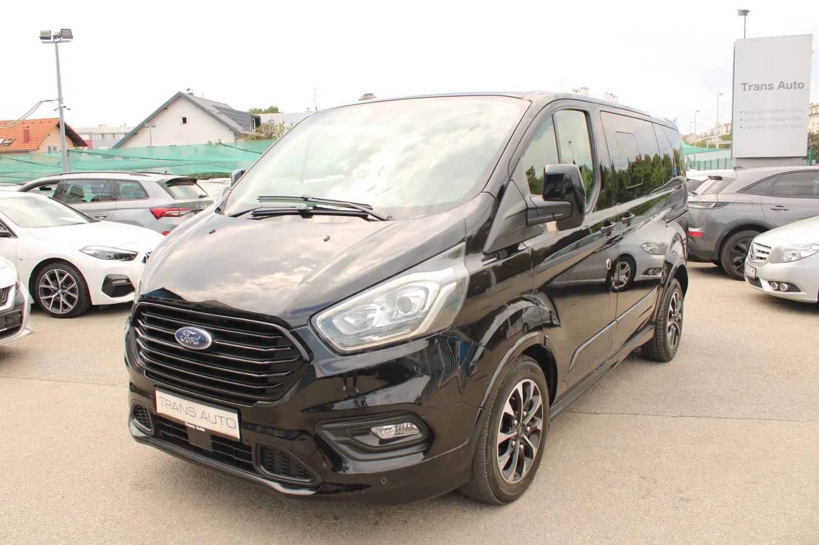 Ford Tourneo Custom 2.0 TDCi 170ks AUTOMATIK *LED, NAVIGACIJA, KAMERA, GRIJANA SJEDALA*