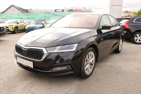 Škoda Octavia 2.0 TDi DSG Style 150ks *LED,NAVIGACIJA,KAMERA*