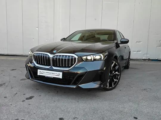BMW 540d xDrive M Sport, 360° kamera, Bowers & Wilkins
