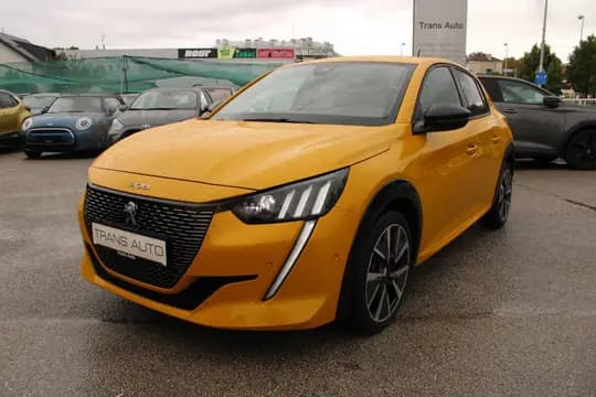 Peugeot 208 1.2 Puretech GT Line *LED,NAVIGACIJA,KAMERA*