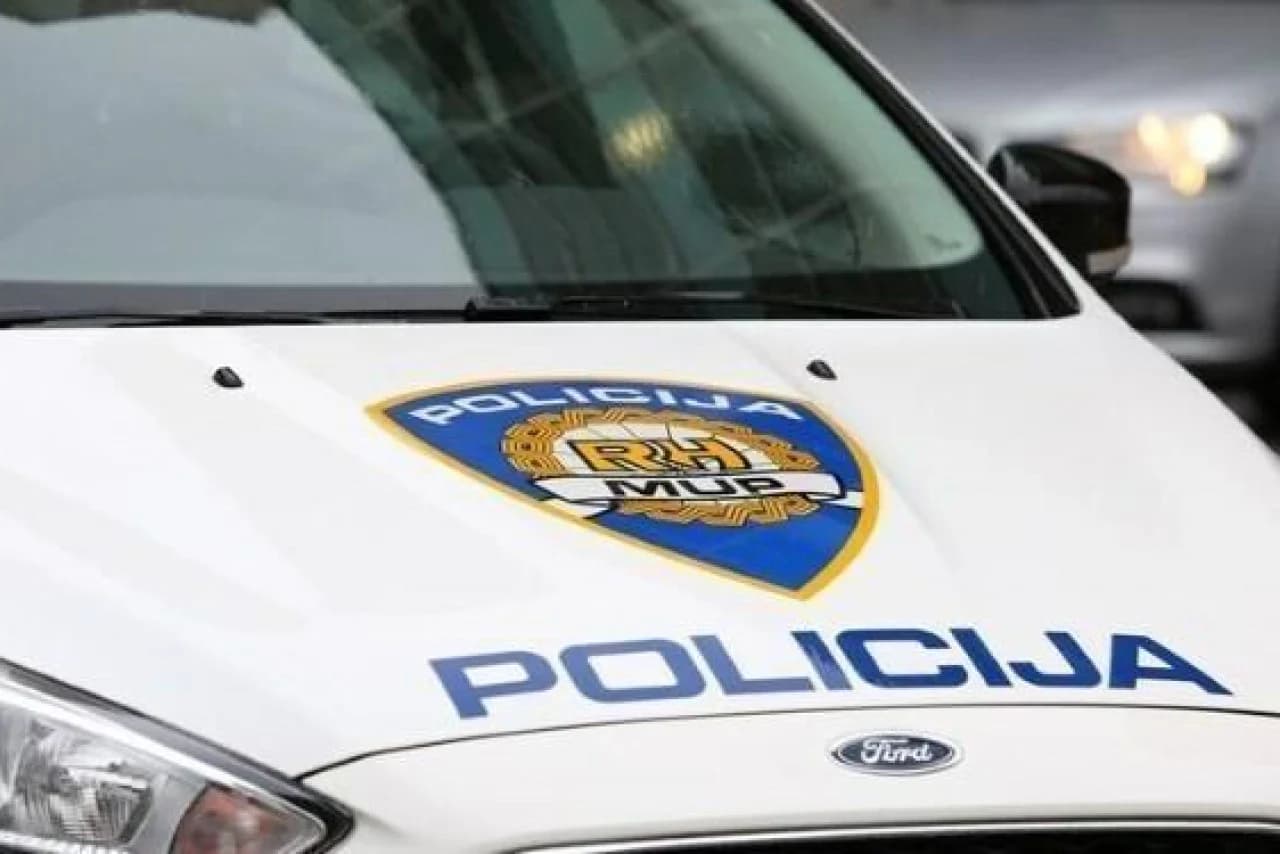 64-godišnjaku, unatoč 12 kaznenih bodova, policija trajno oduzima vozilo nakon noćne vožnje u Solinu