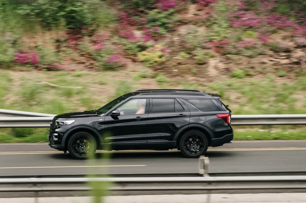 Ford opoziva preko 400.000 SUV-ova zbog povećanog "rizika od nesreće"