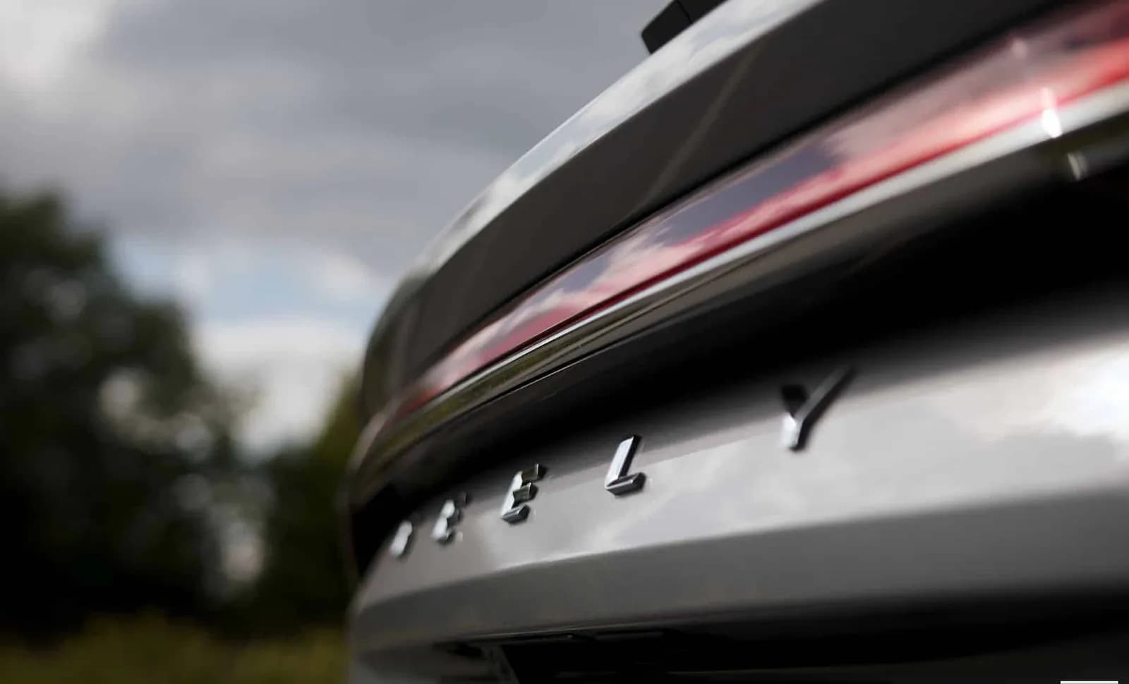 Geely Holding: Kineski automobilski div s potencijalnim ključem za američko tržište