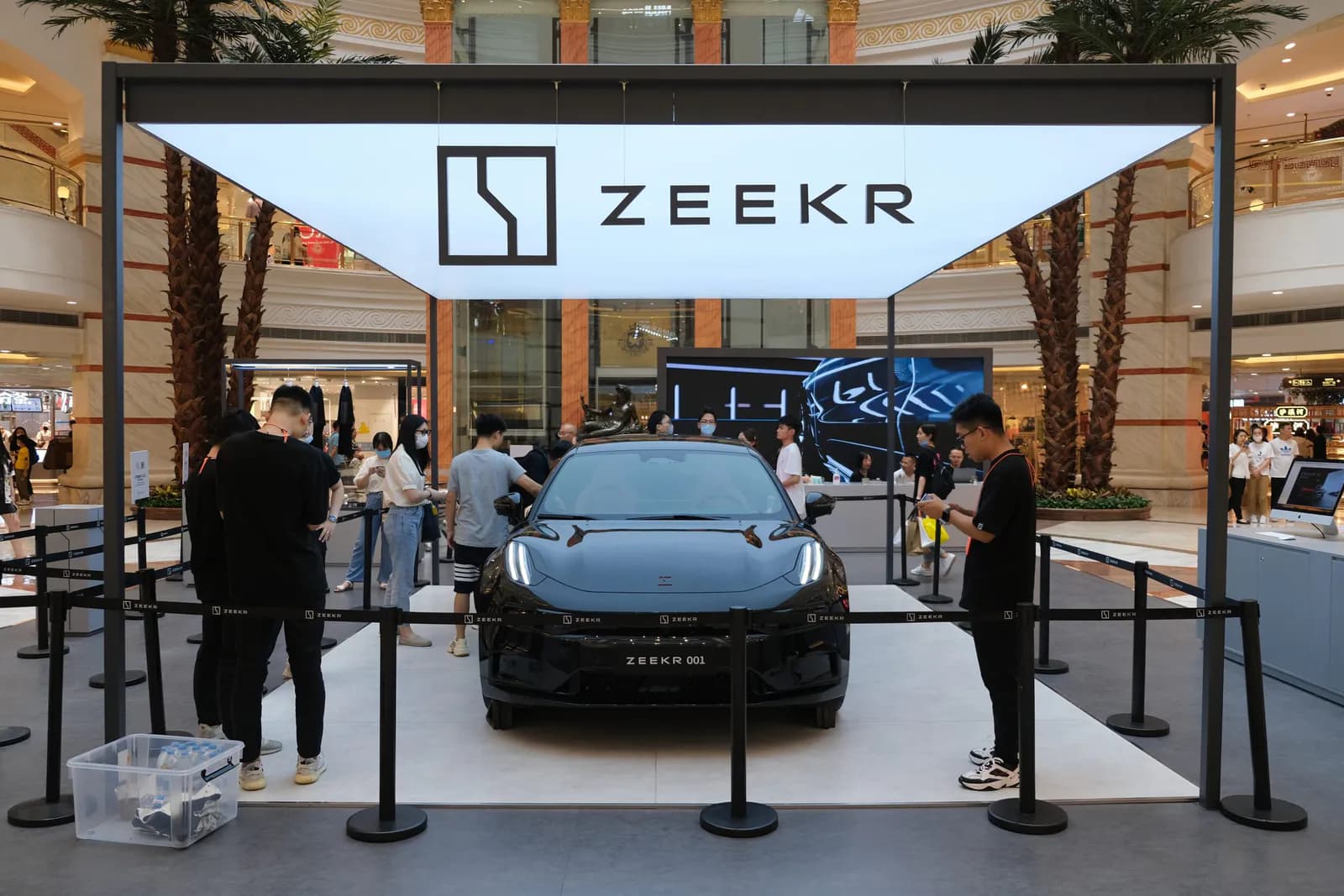 Zeekr slavi 800.000 isporučenih vozila ususret globalnom širenju
