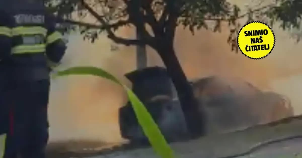 Automobil u plamenu u Sikirevcima: Vatrogasci intervenirali nakon prometne nesreće