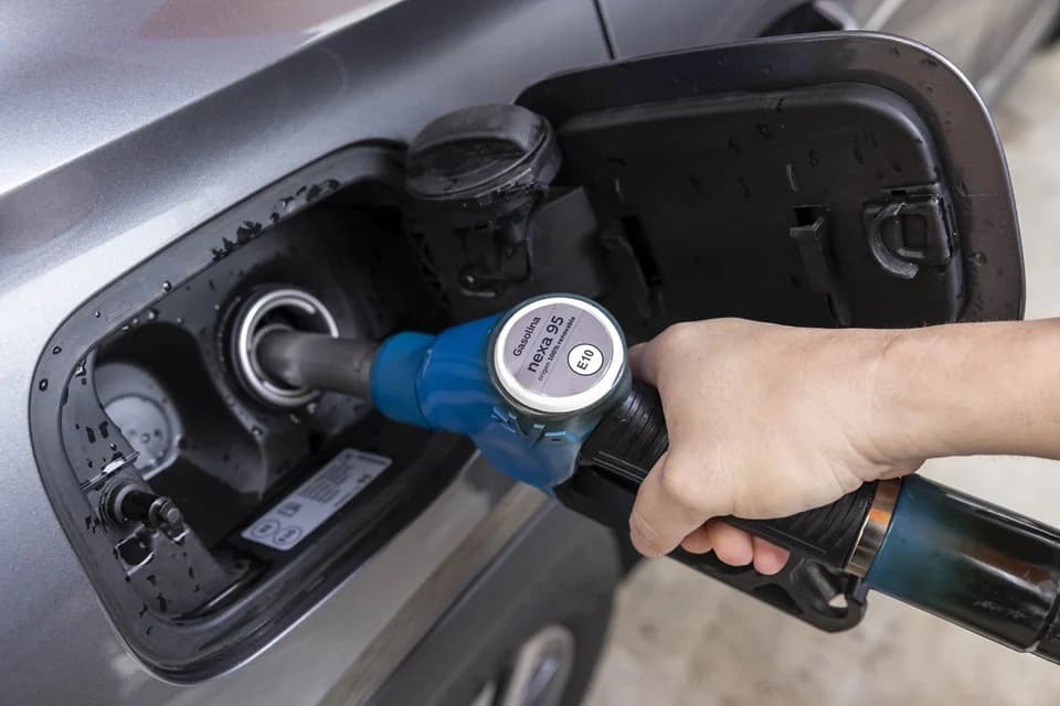 BMW, Toyota, Bosch i Repsol pokreću pilot projekt za vozila na 100% obnovljivi benzin