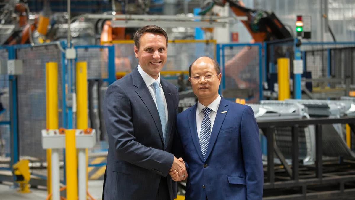 Ford i Geely udružuju snage za jačanje europske ponude i spas tvornice u Valenciji