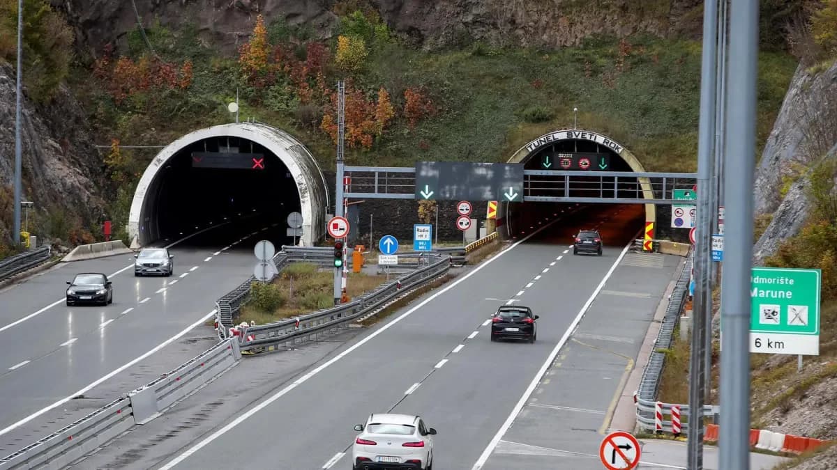 Gužve na A1 i A6: Sudar kod Zagreba i kvar u tunelu Tuhobić otežavaju promet prema moru