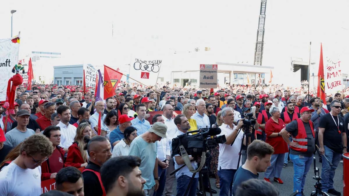 Oko 6.000 radnika Audija prosvjeduje zbog moguće zatvaranja pogona