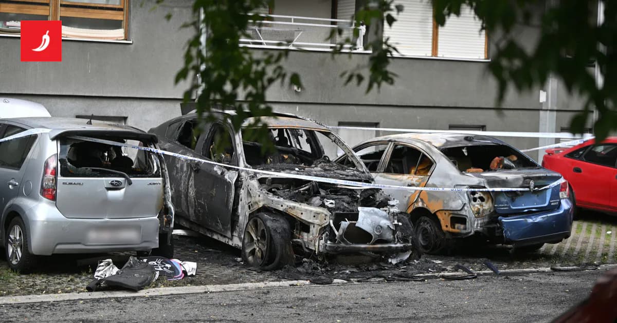 Požar u Zagrebu: Izgorio BMW, oštećena dva Subarua