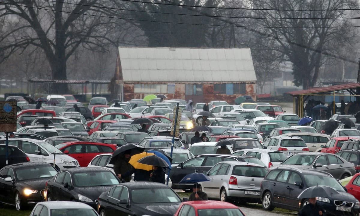 Prijevara pri kupnji automobila iz inozemstva: Osječka tvrtka oštećena za više od 30.000 eura