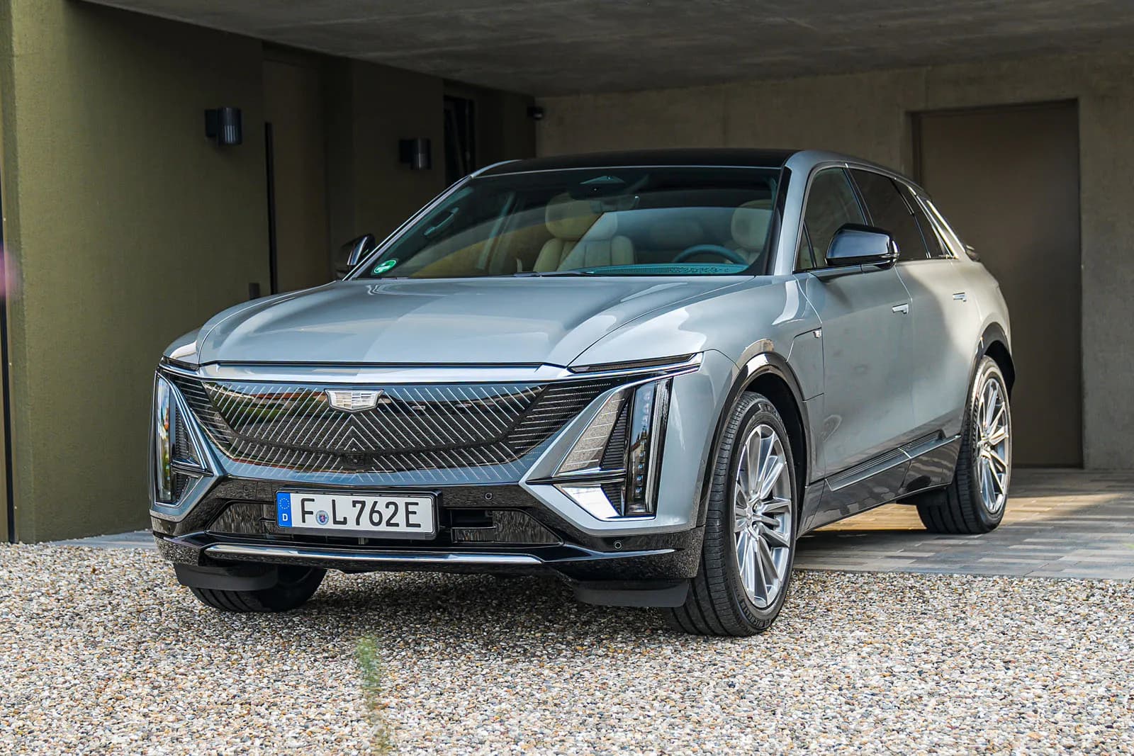 Cadillac razmatra odustajanje od povratka na britansko tržište