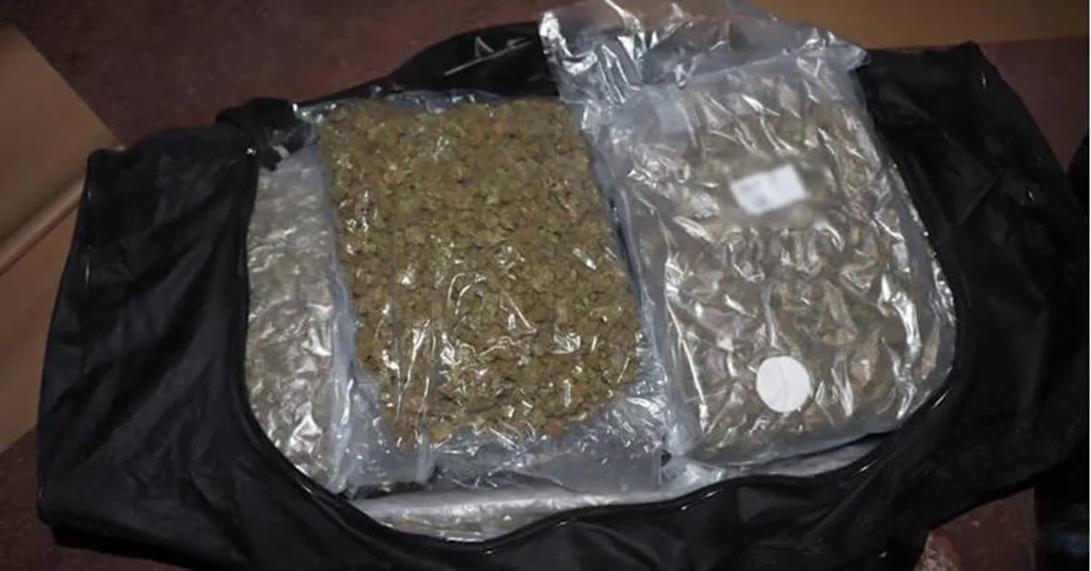 Kobre u BMW-u pronašle 40 kg marihuane nakon što se iz vozila širio karakterističan miris