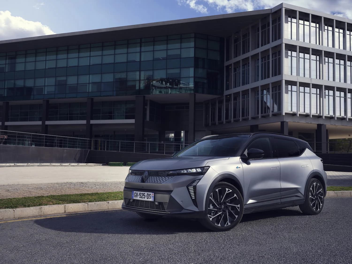 Renault ostvaruje snažnu dobit usred lansiranja novih električnih vozila na europskom tržištu