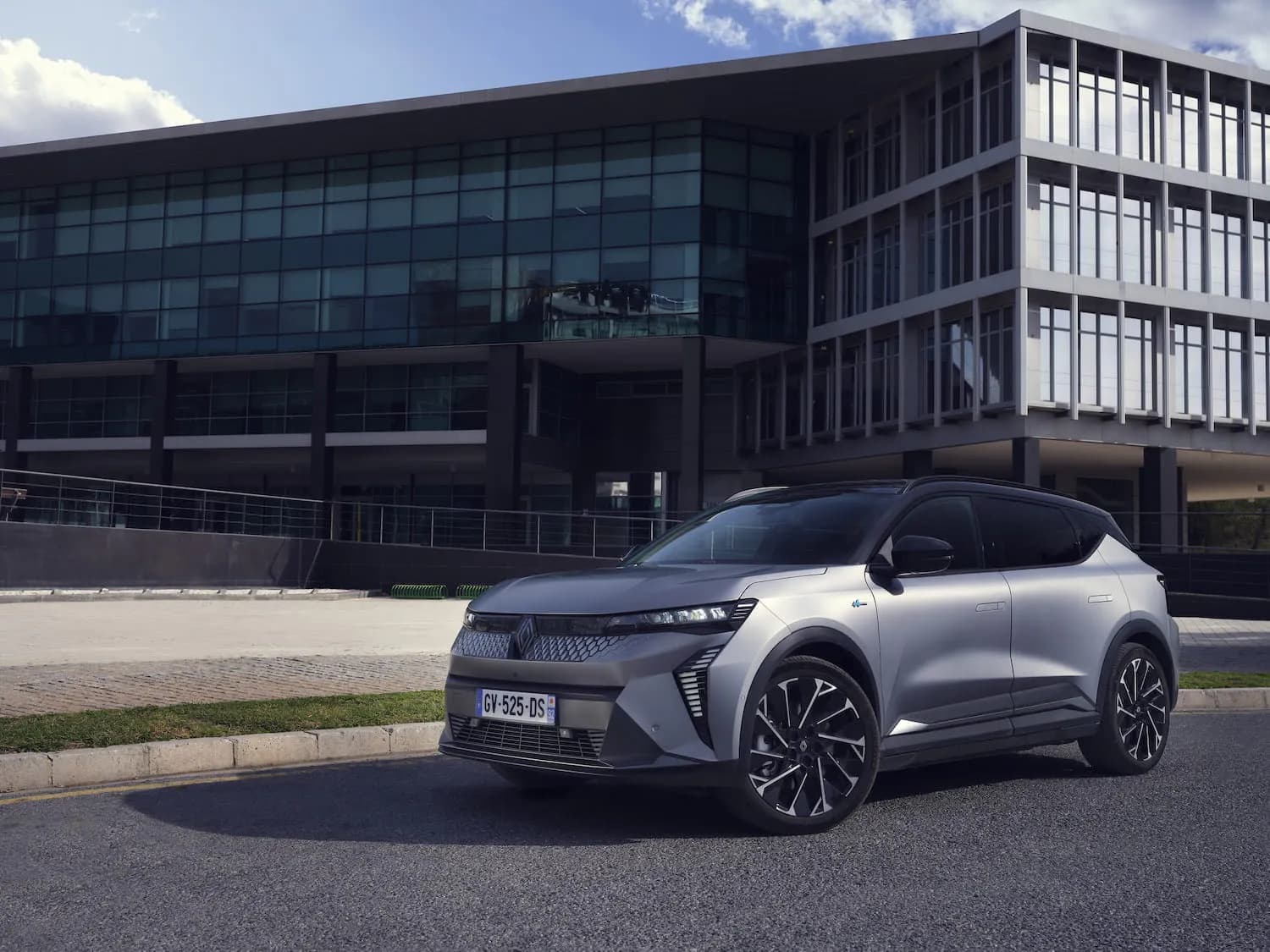 Renault ostvaruje snažnu dobit usred lansiranja novih električnih vozila na europskom tržištu