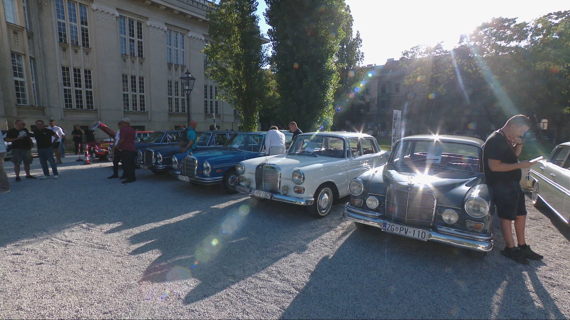 Više od 70 legendarnih Mercedes-Benza na izložbi "Zvijezde pod zvijezdama"