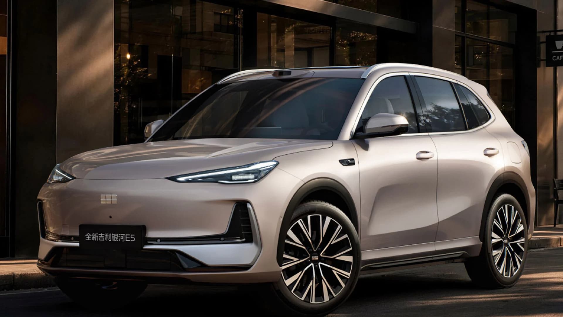 Geely najavljuje revoluciju u punjenju EV vozila: 2.2 MW snage za samo 4 minute