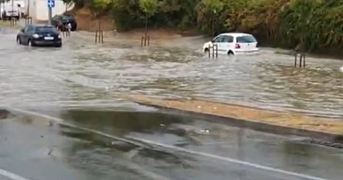Oko Mall of Split kaos zbog poplave: Automobili voze nogostupom
