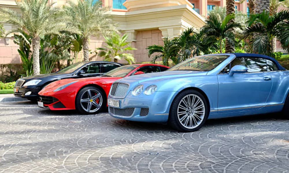Osiguravatelji suočeni s novom kartom rizika za električna vozila: Ferrari i Bentley ulaze u eru struje