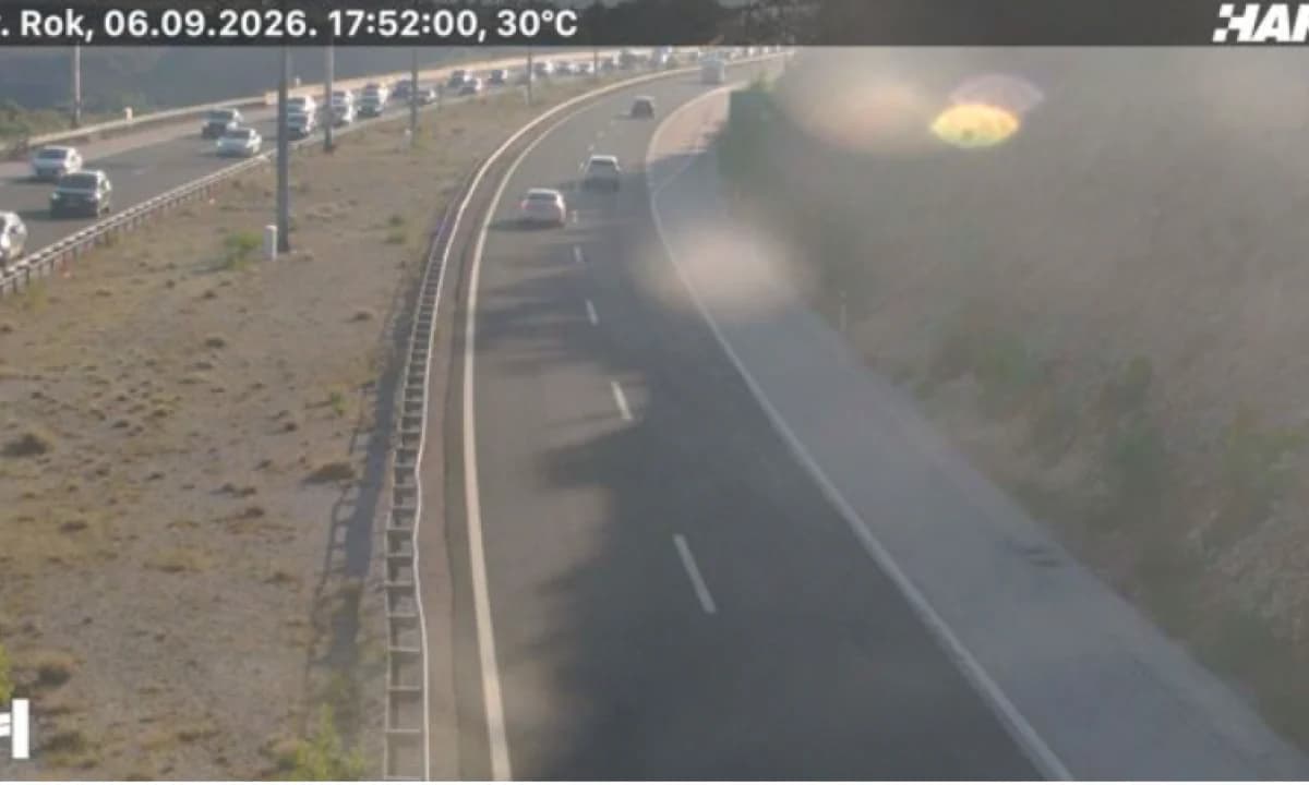 Požar u tunelu Sveti Rok obustavio promet, kilometarske kolone