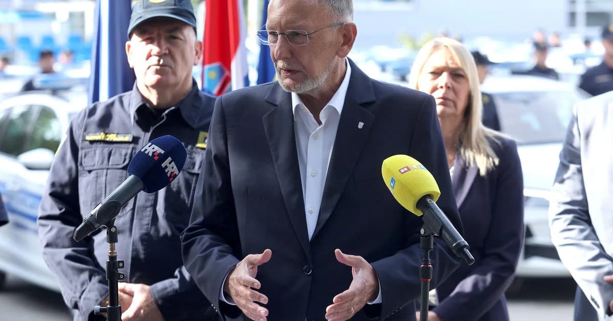 Dvojica maloljetnika na romobilu uletjela u automobil: Božinović najavljuje stroža pravila
