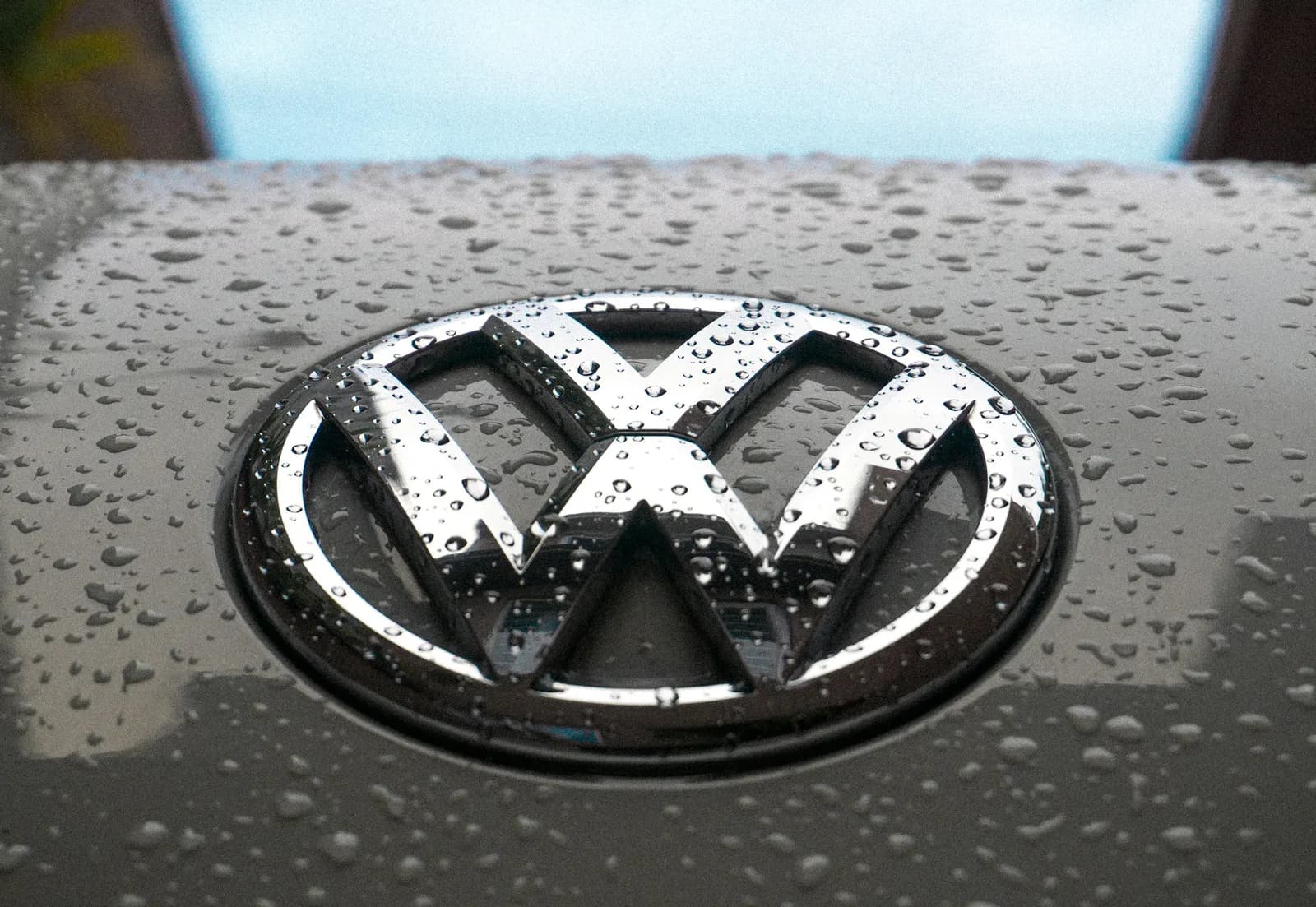 Europske burze s dionicama automobilske industrije rastu nakon dogovora EU-Kina o hibridnim vozilima