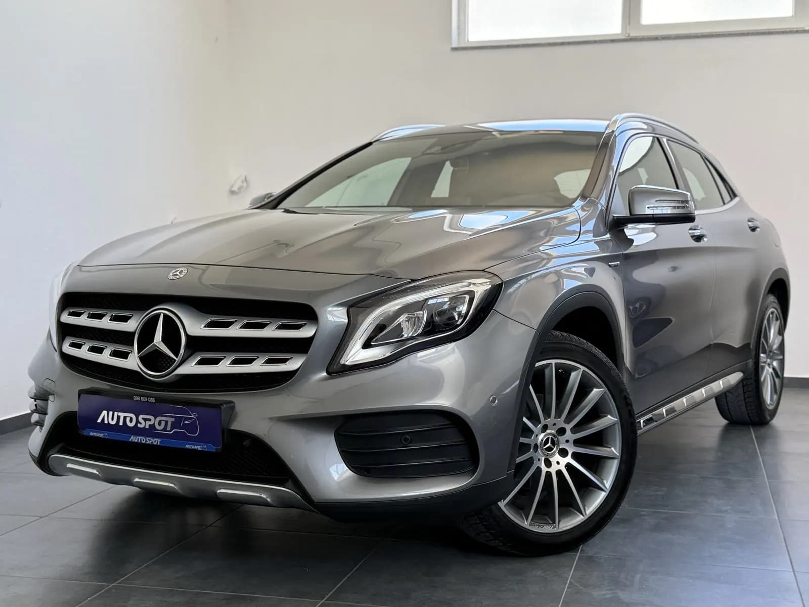 Mercedes-Benz GLA 200d AMG EDITION •ILS•KOŽA•JAMSTVO 12 MJ•0% UČEŠĆA