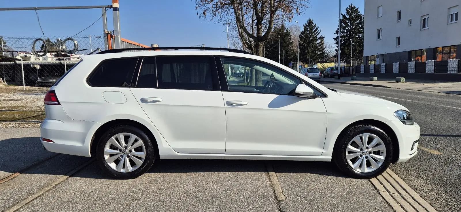 VW Golf 7 Variant 1,5 TSI - HR-AUTO - Buyer does NOT pay transfer fee - DSG - 2020 model year