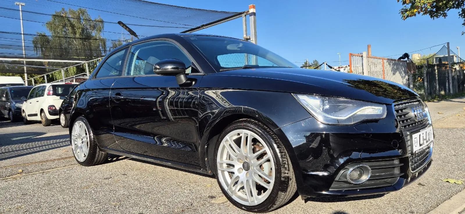 Audi A1 1,6 TDI//HR-AUTO//kupac NE plaća prijenos vl/ODLICAN//, 2011 god.